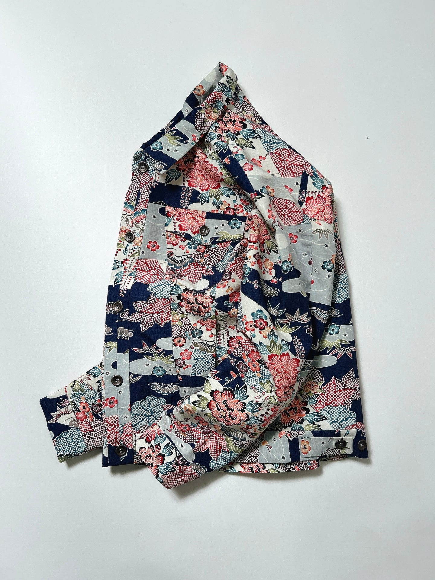 牡丹に梅松雲鳥模様紬【ケニジャン】