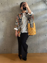 画像をギャラリービューアに読み込む, 花車絵に枝梅菊菖蒲模様【M】
