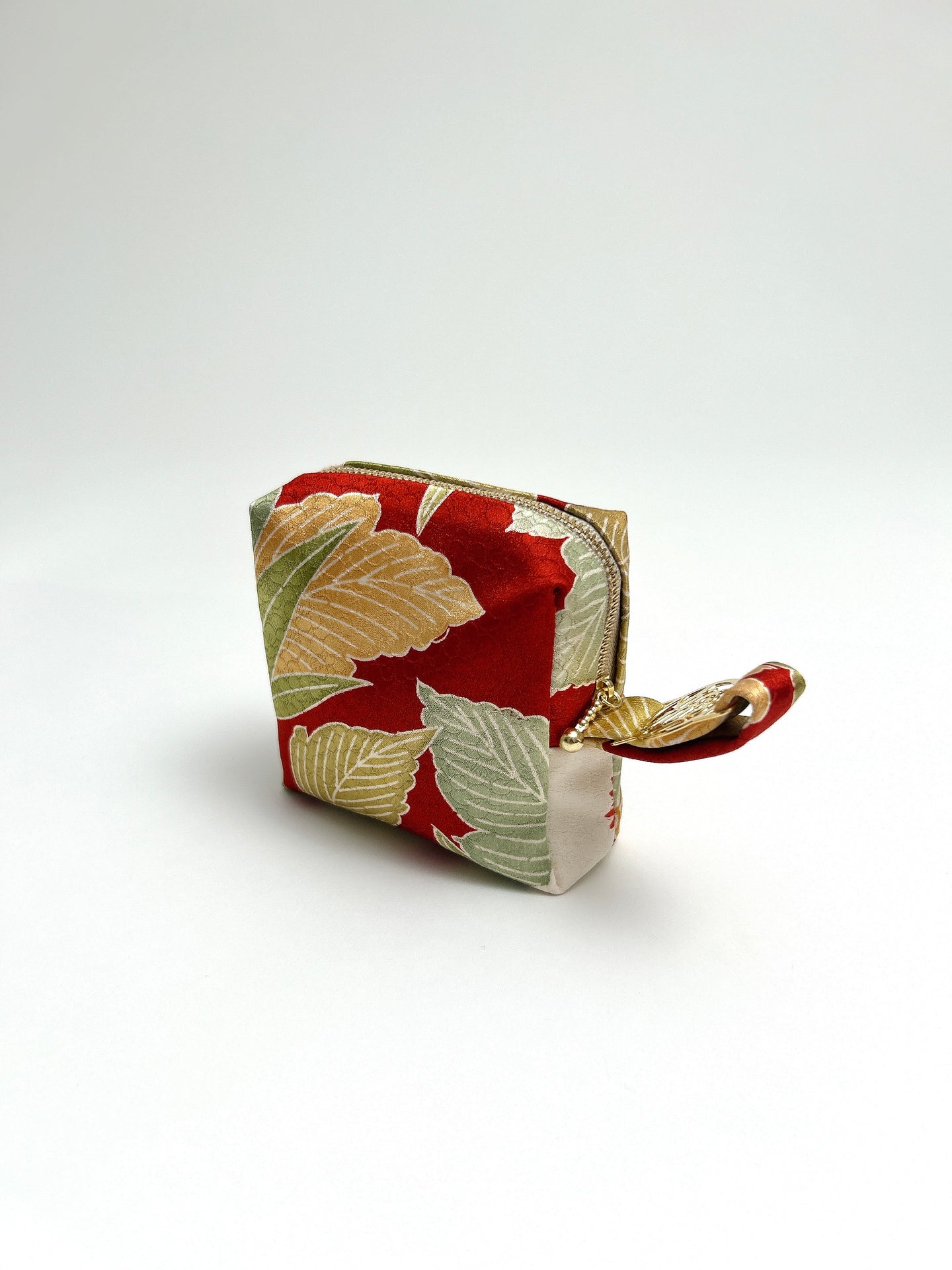 抽象梅地紋模様【中】