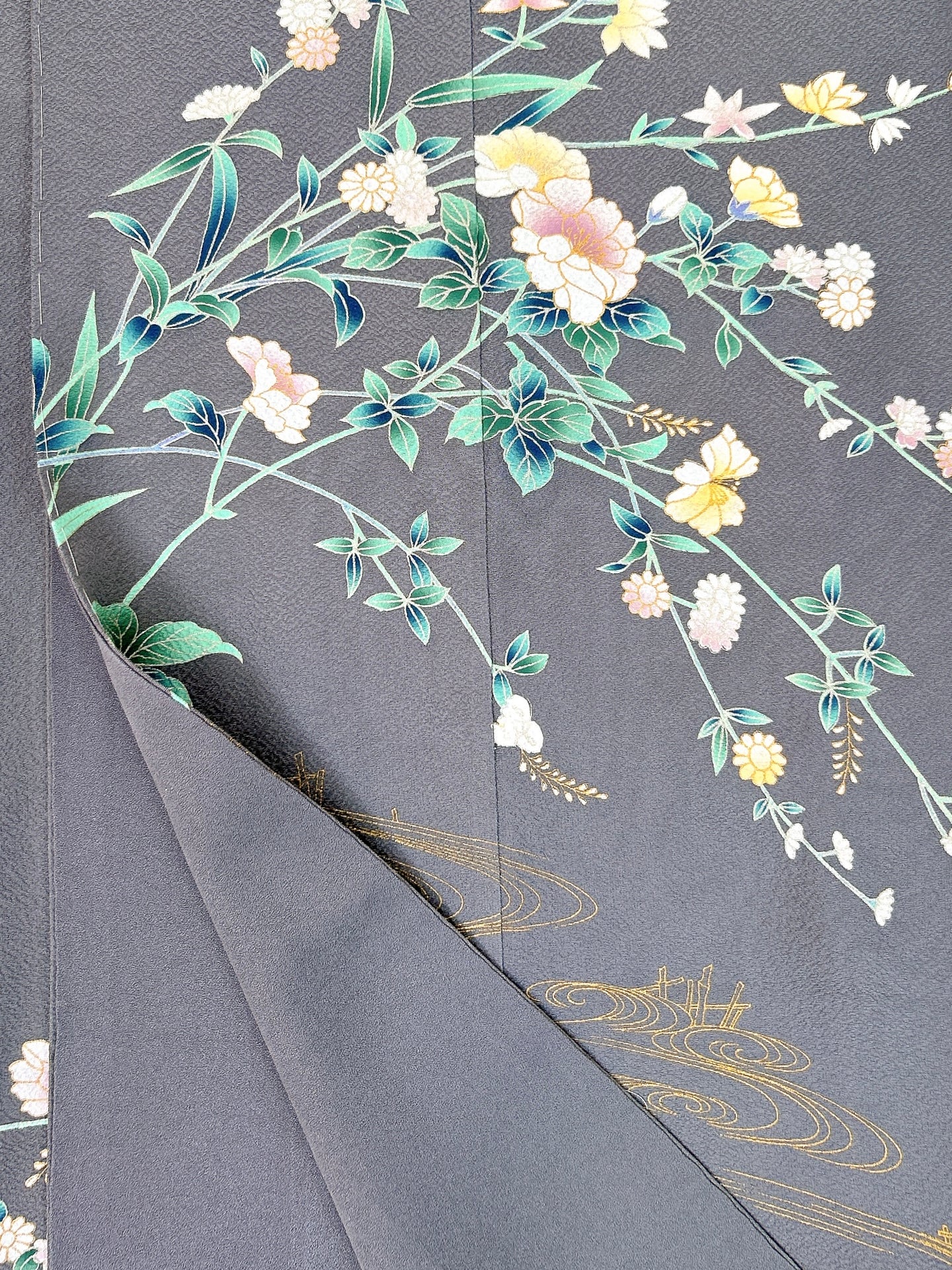 草花流水友禅模様・金彩【フォーマルシュッケニ】