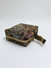 画像をギャラリービューアに読み込む, 水彩暈し風更紗唐草模様【大】
