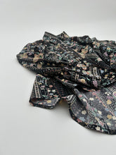 画像をギャラリービューアに読み込む, 金彩縁桔梗古典柄模様
