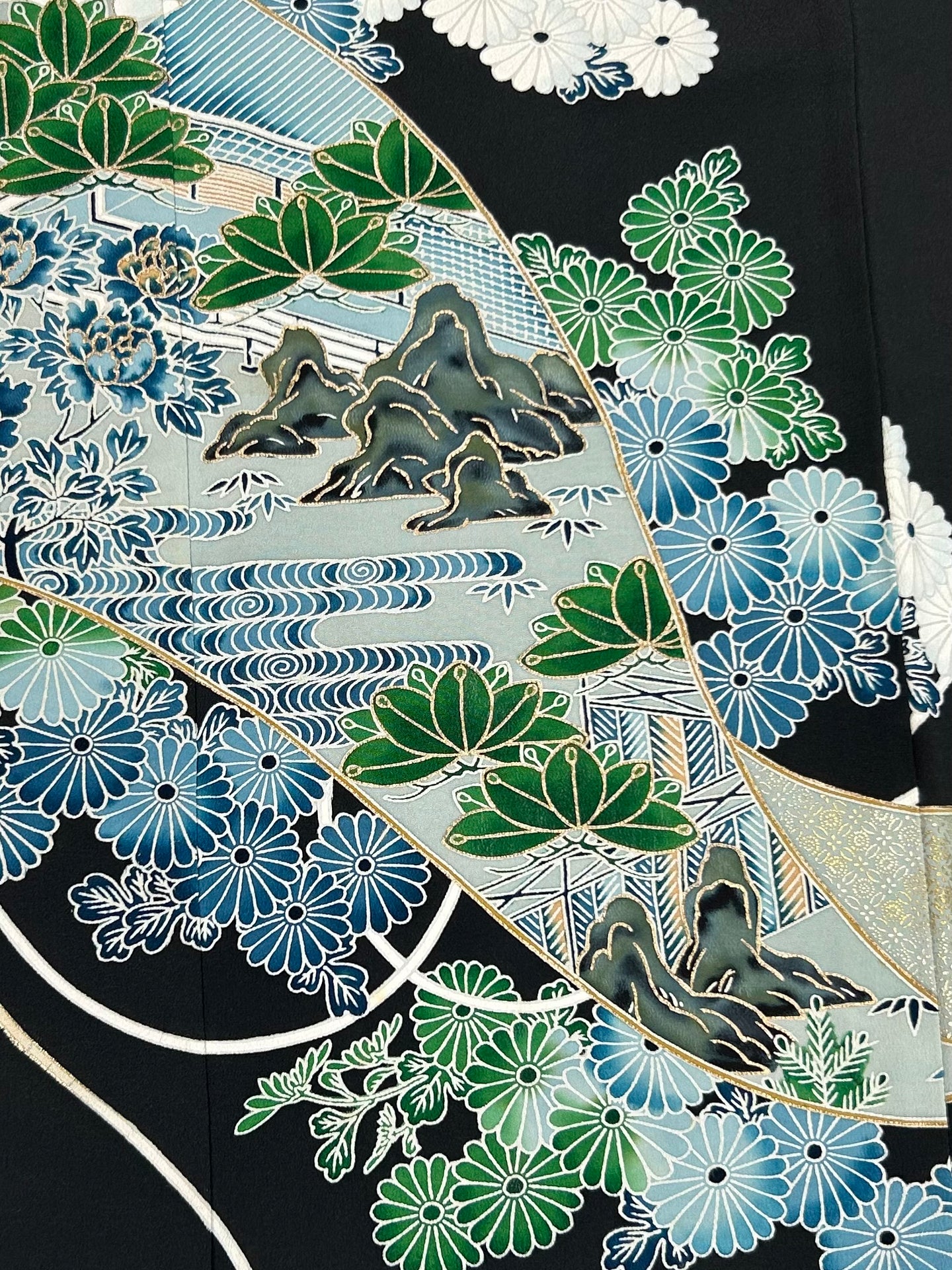 【予約品】駒刺繍・友禅風景模様黒留袖【フォーマルシュッケニ】