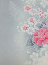 画像をギャラリービューアに読み込む, 孔雀羽絵花模様【ブラウス】
