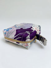 画像をギャラリービューアに読み込む, 注意：汚れあり　流水地紋に雪輪模様草花尽くし【大】
