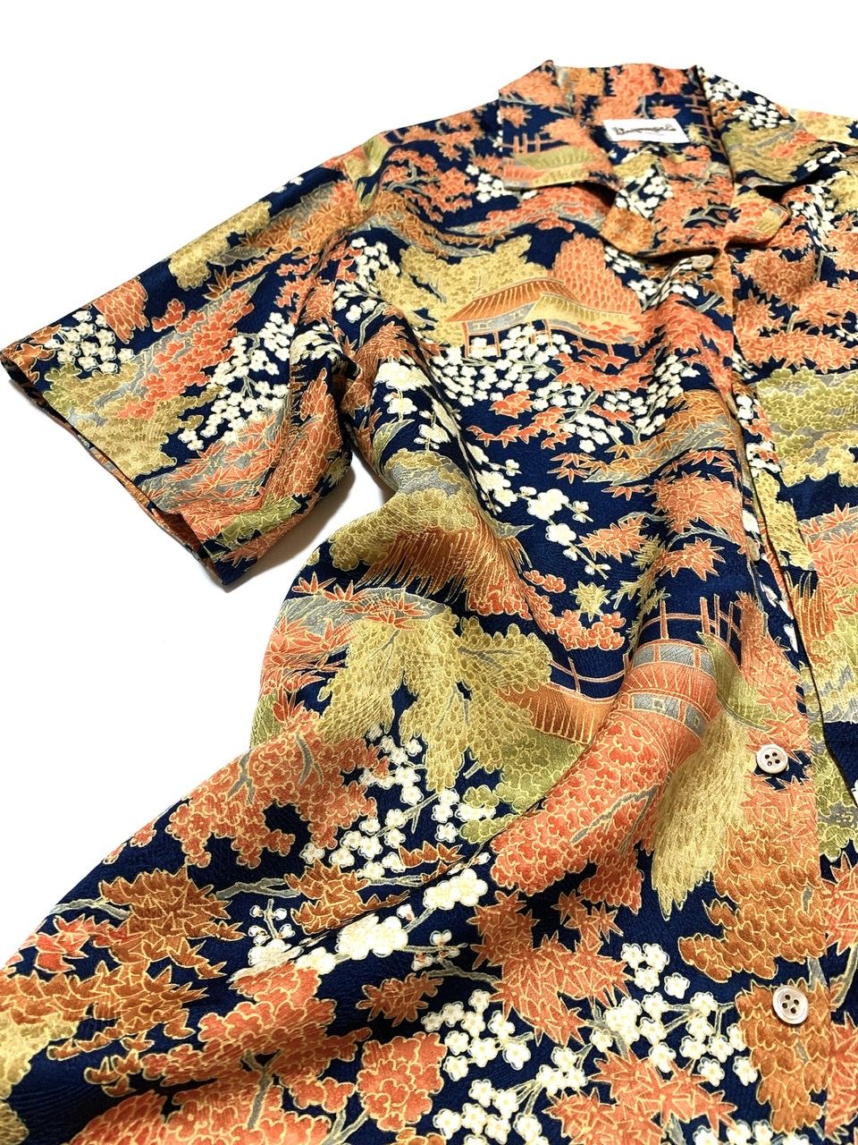 屋敷に草花模様(地紋入り)【M】【ケニシャツ】 – keniamarilia