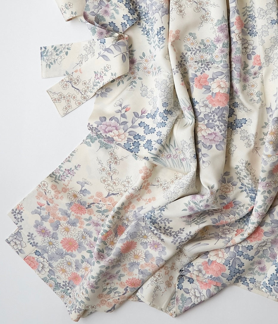 はるぽん様専用☆keniamarilia ケニアマリリア 草花尽くし模様