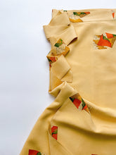 画像をギャラリービューアに読み込む, 色紙に風景模様総点地紋
