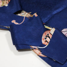 画像をギャラリービューアに読み込む, 御所車模様【シュッケニ】
